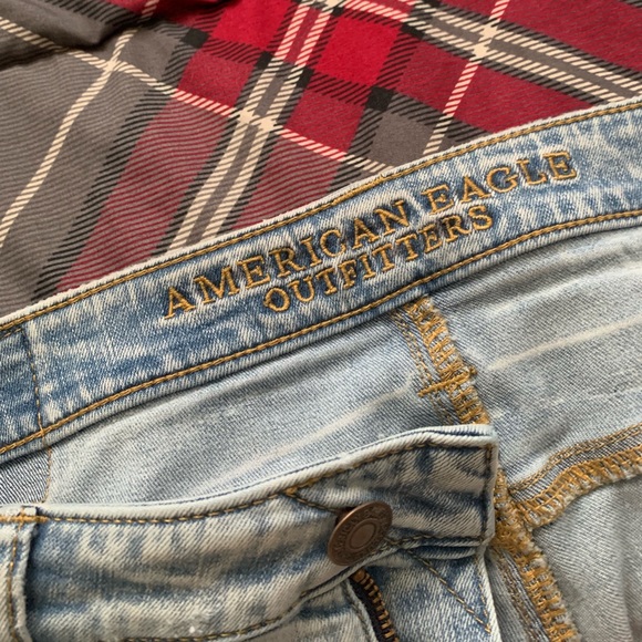 American Eagle Jeans - Picture 2 of 4